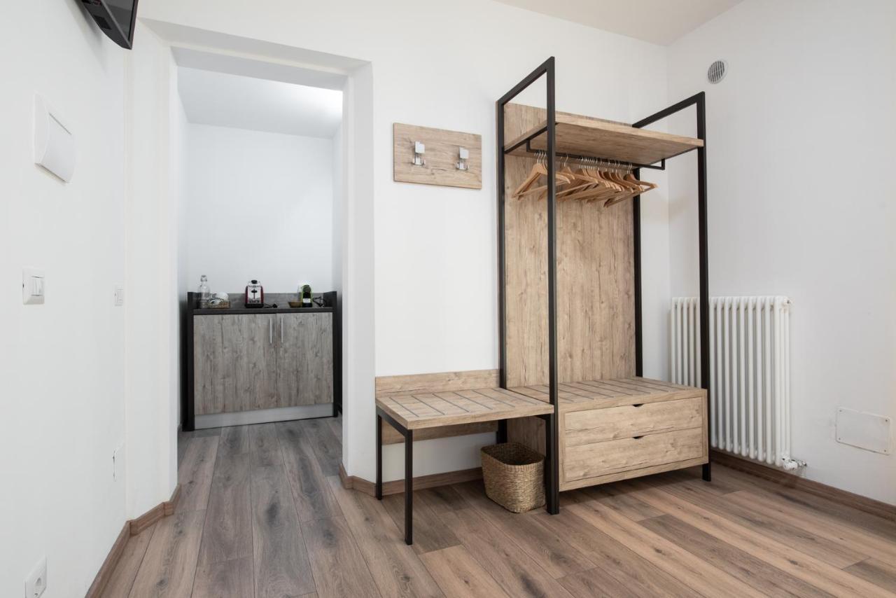 Hotel Le Due Torri à Ancône Extérieur photo